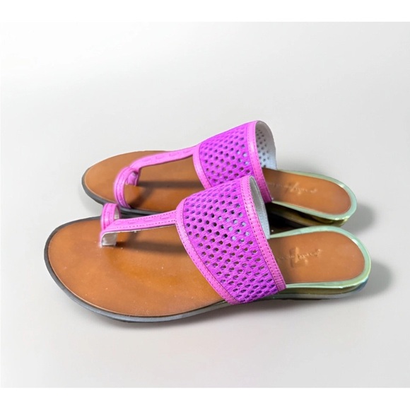 Women’s Fuchsia 7 FOR ALL MANKIND Women's Makenna Toe Ring Sandals 6.5M new - Picture 1 of 5